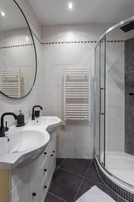 L7 Suite 5Mins Walk Old Town 3 Rooms Ac Wifi Nice Bagian luar foto